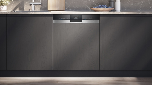 Siemens Extraklasse rvs half geïntegreerd